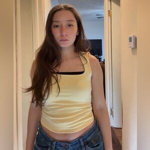 Live in the moment Yellow tank top